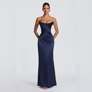 Babyboo Vessa Gown Navy size M NWT